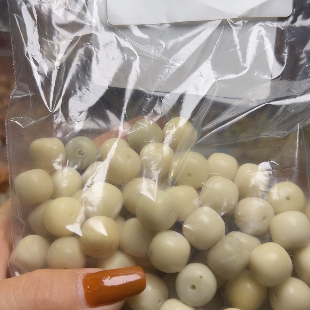 菩提根/象牙果吊坠瑕疵14干磨桶11颗左右有点点