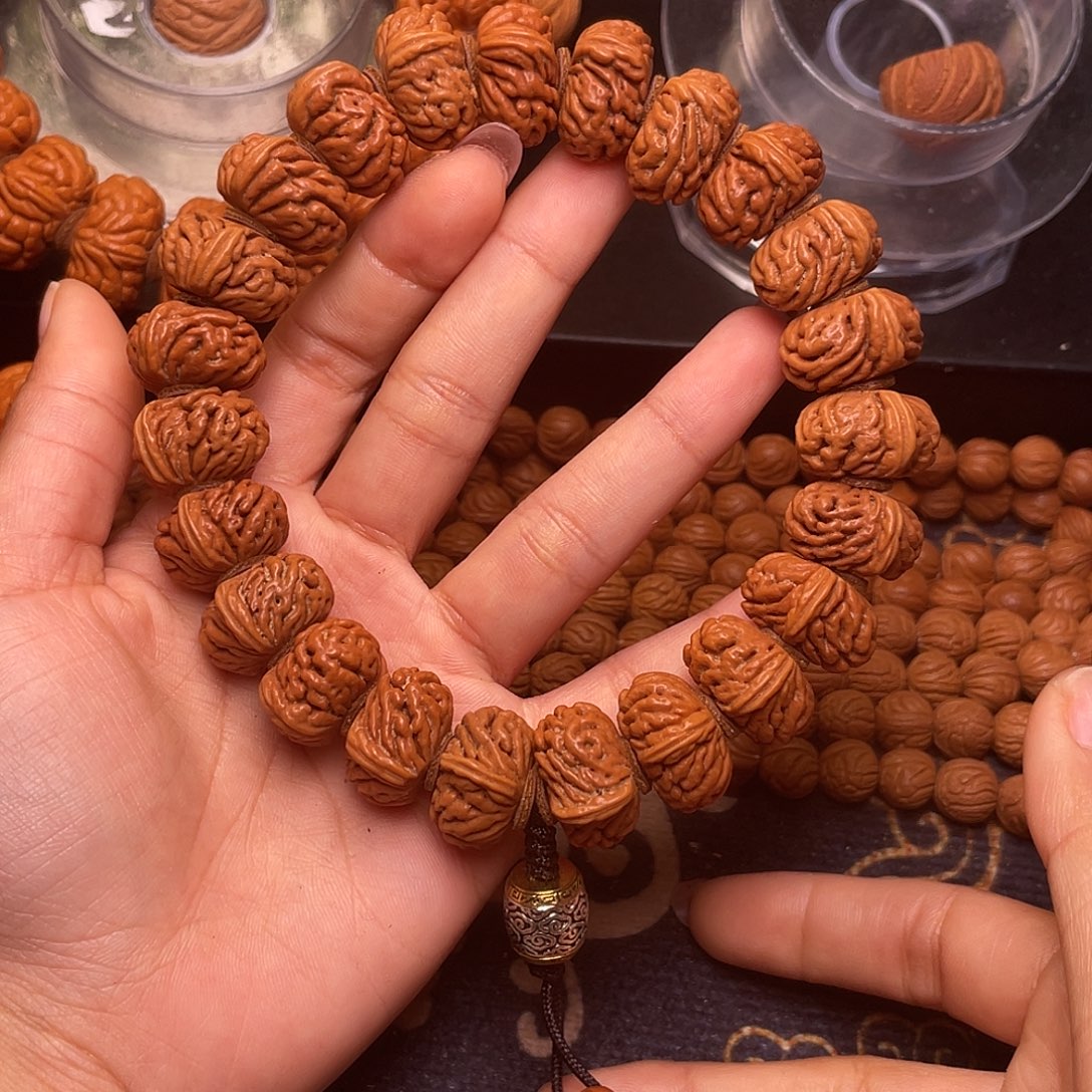 桃核把件红魔刺龙2.0