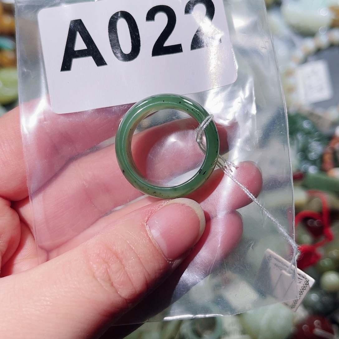 和田玉戒指未镶嵌