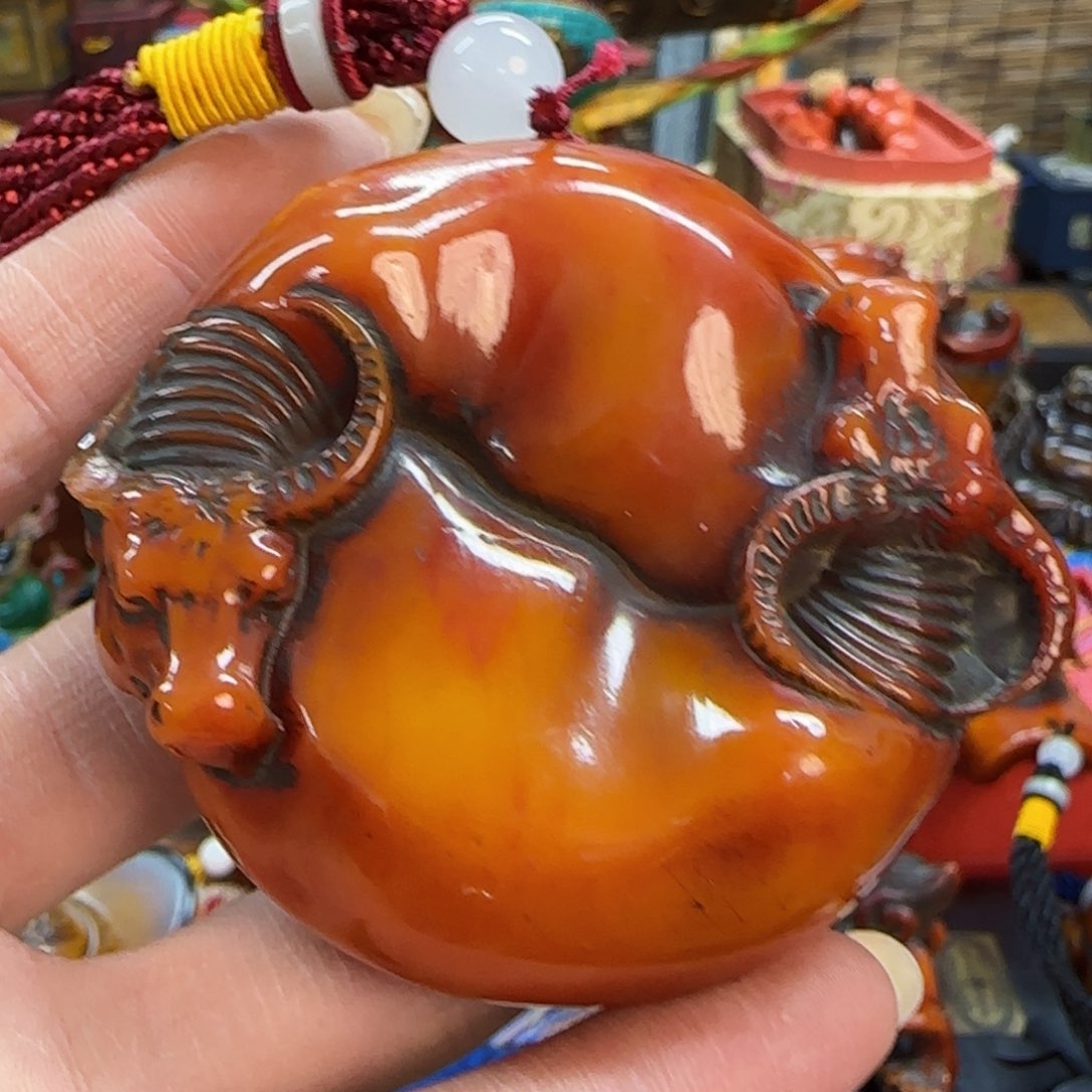 蜜蜡裸石未镶嵌卓玛推荐