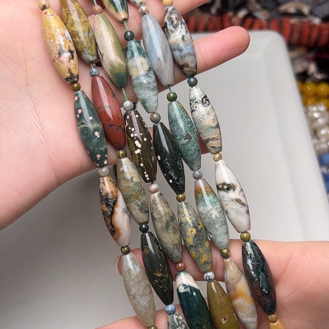 玛瑙/玉髓合金珠宝半成品V453。29*10mm天然海洋玛瑙桶珠一条