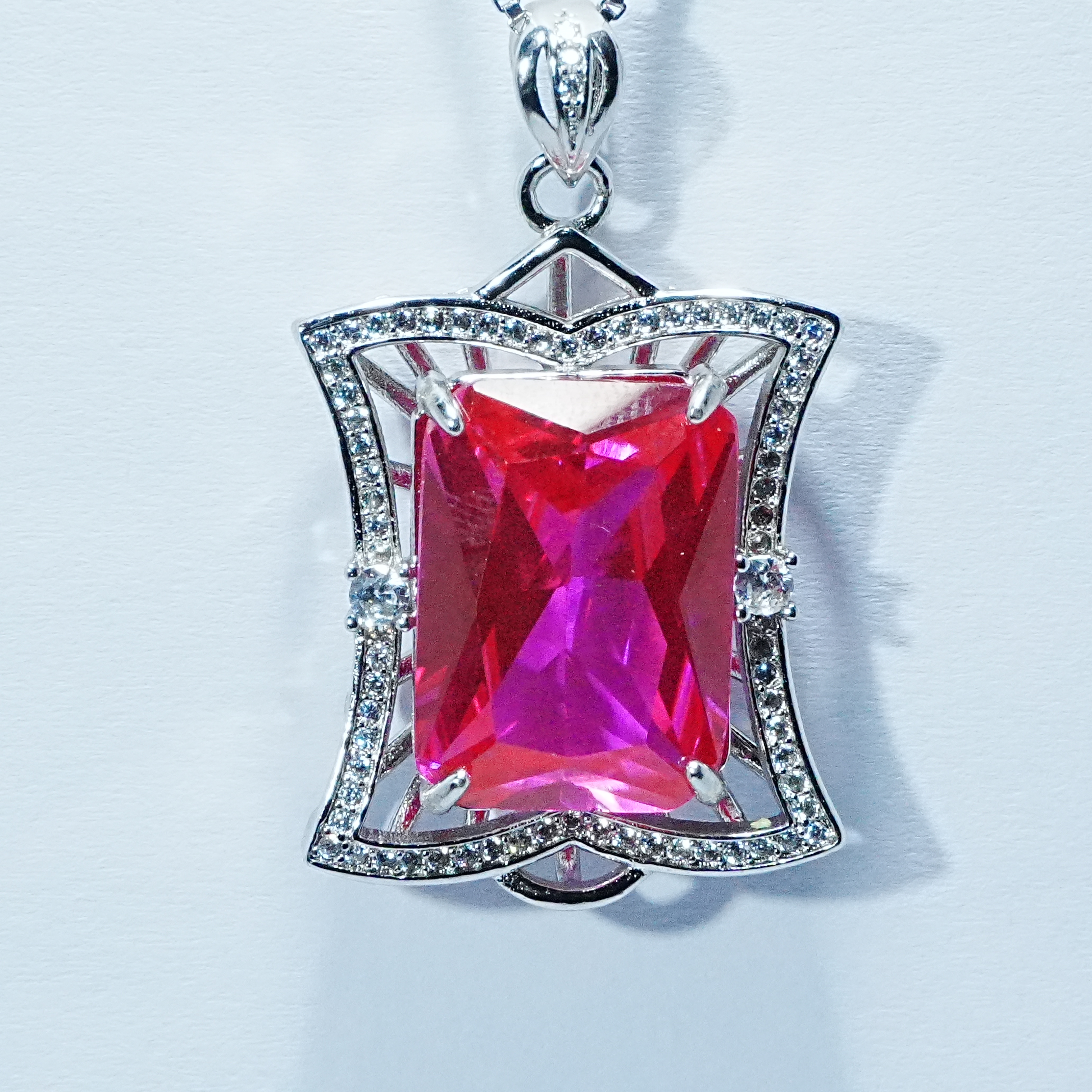 典藏轻奢-粉蓝宝-高精切宝石吊坠SA-799