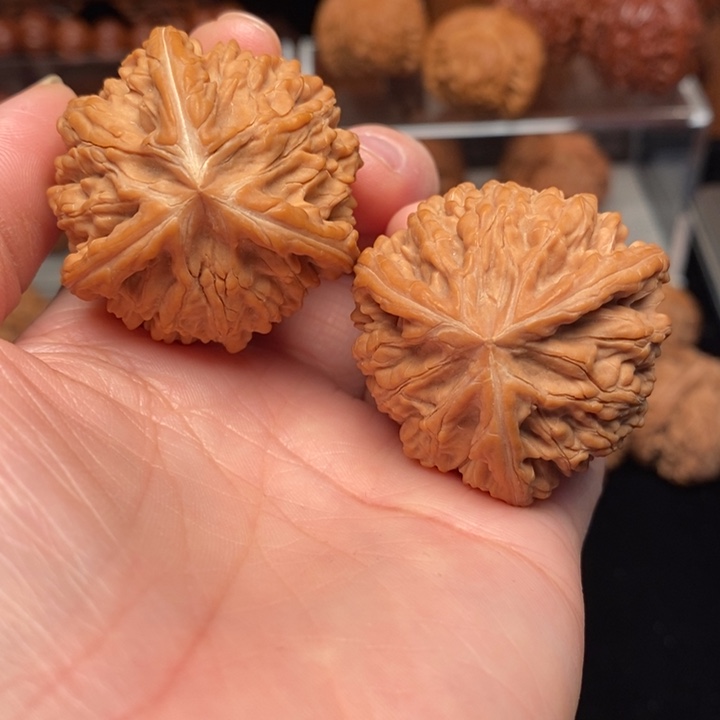 吊坠文玩核桃W**丶文山