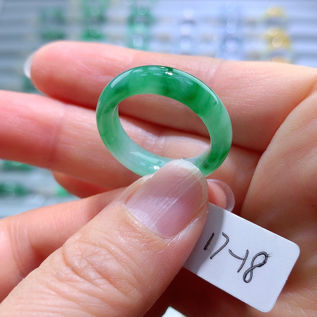翡翠戒指未镶嵌17-18号
