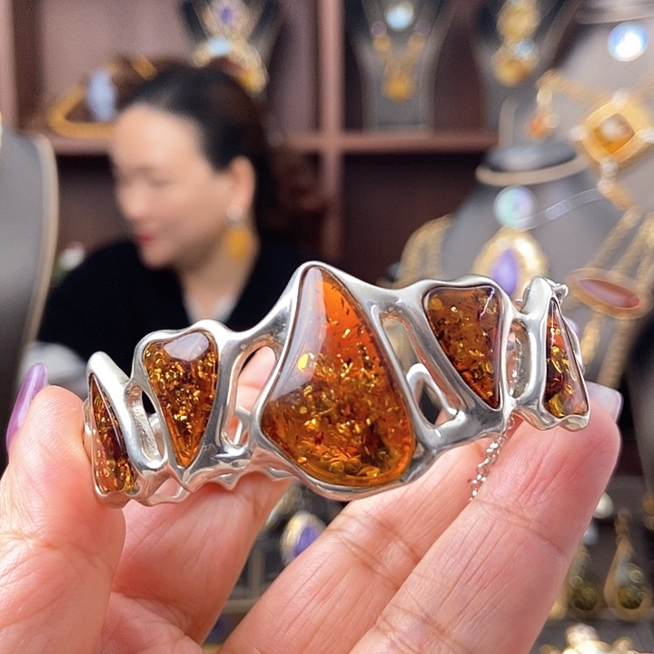 琥珀手镯银S925镶嵌手镯