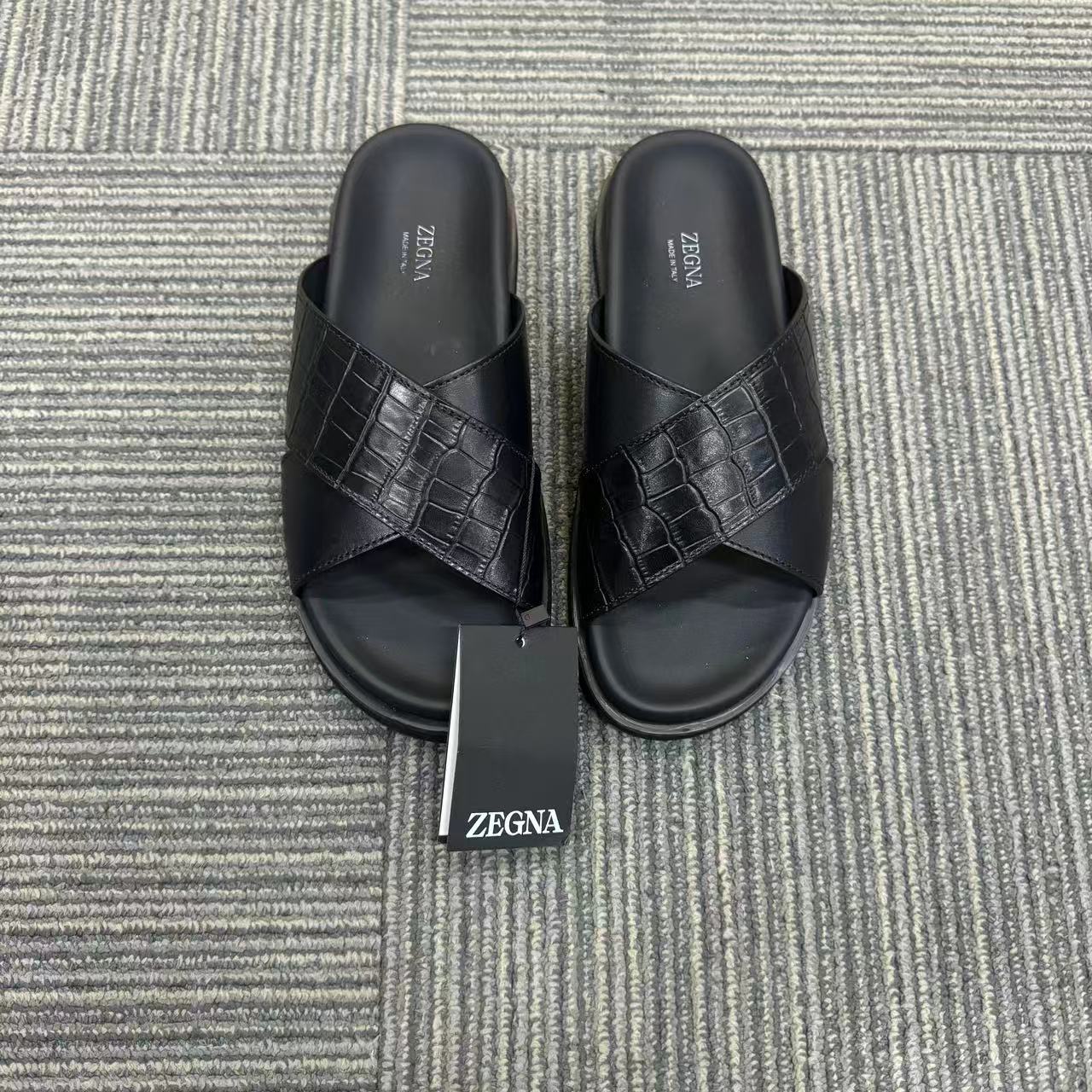 未使用 ZEGNA 全新ZEGNA杰尼亚男士鹿皮拖鞋