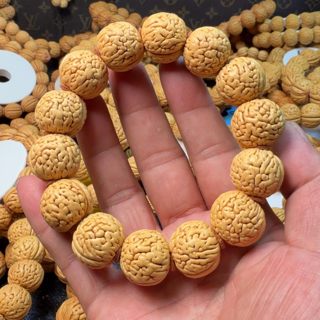 吊坠桃核盘锦肌肉19尺