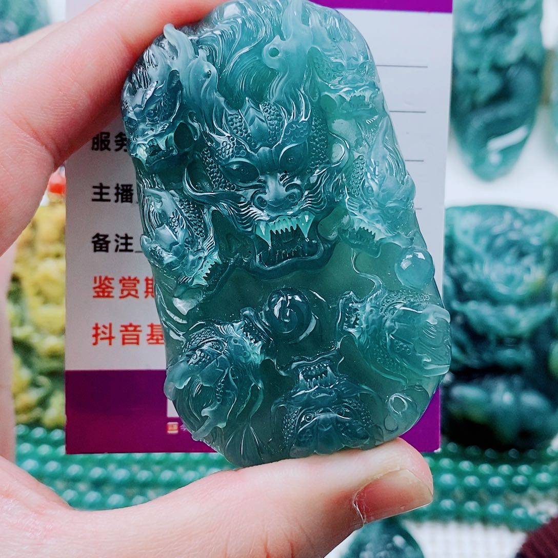 翡翠颈饰未镶嵌?****?纯天然A货翡翠