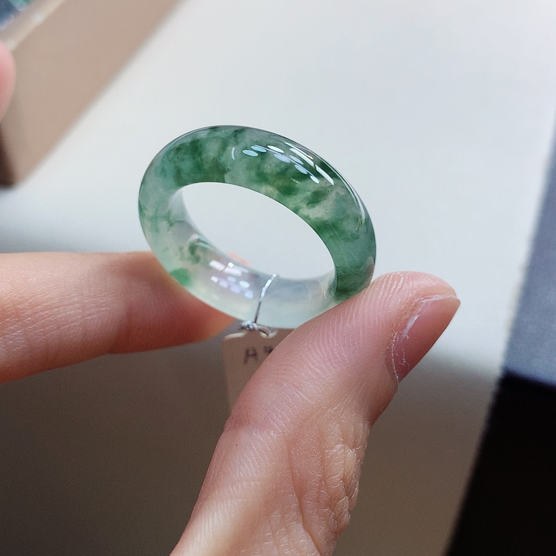 翡翠戒指未镶嵌22号