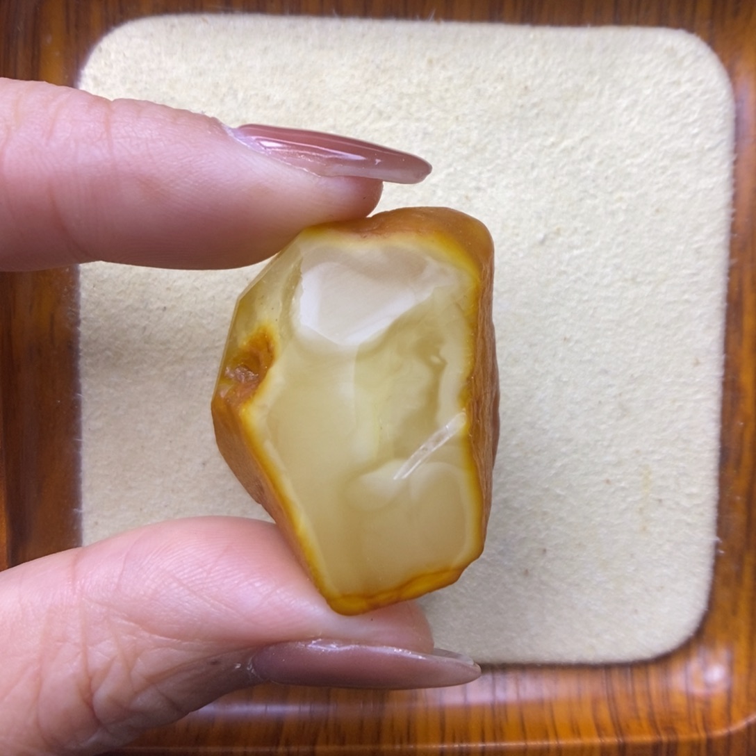 未镶嵌定制蜜蜡打*敏