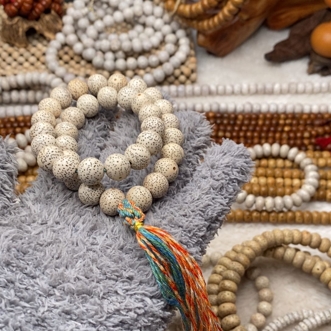 吊坠星月菩提震脱脱13