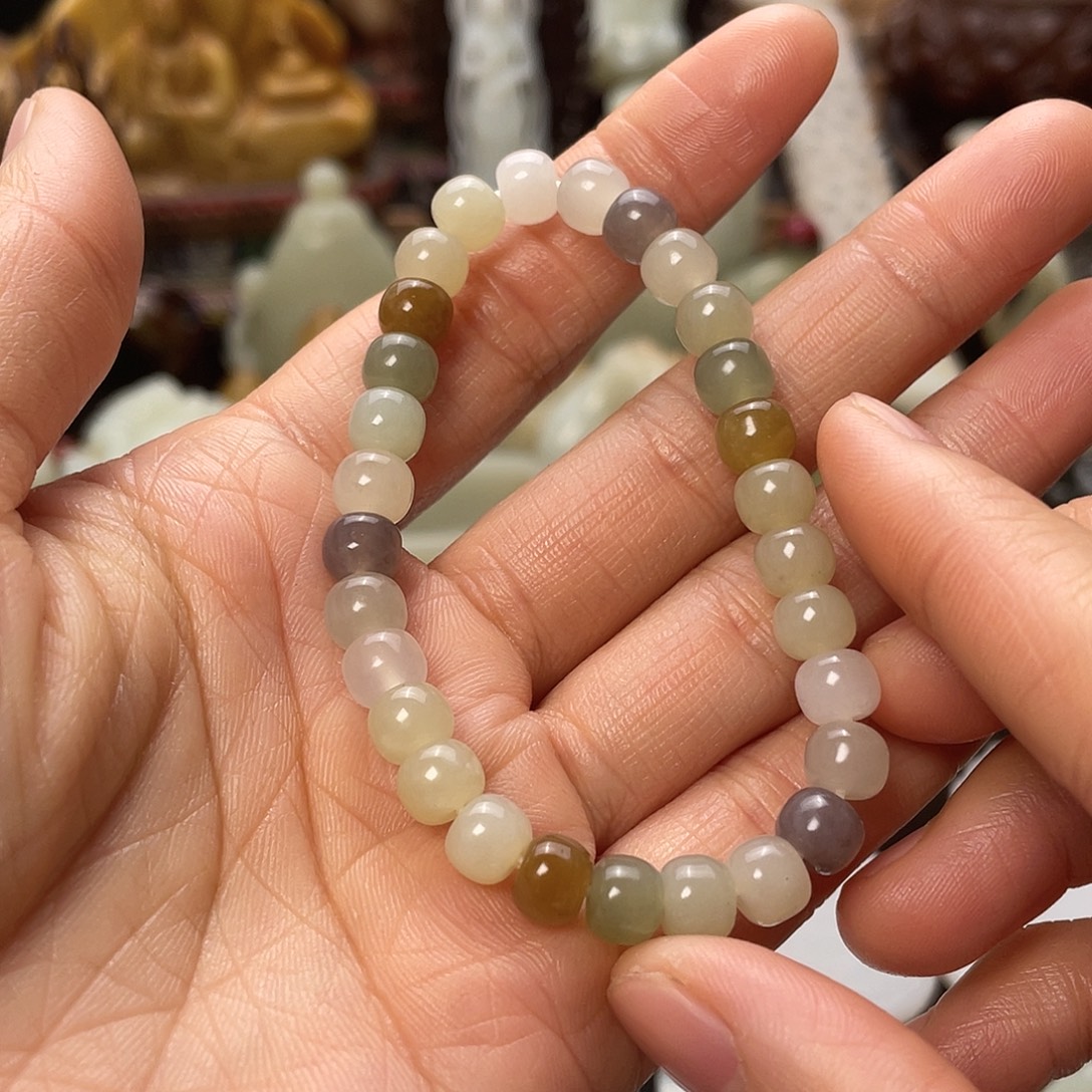 太***世和田玉未镶嵌把件