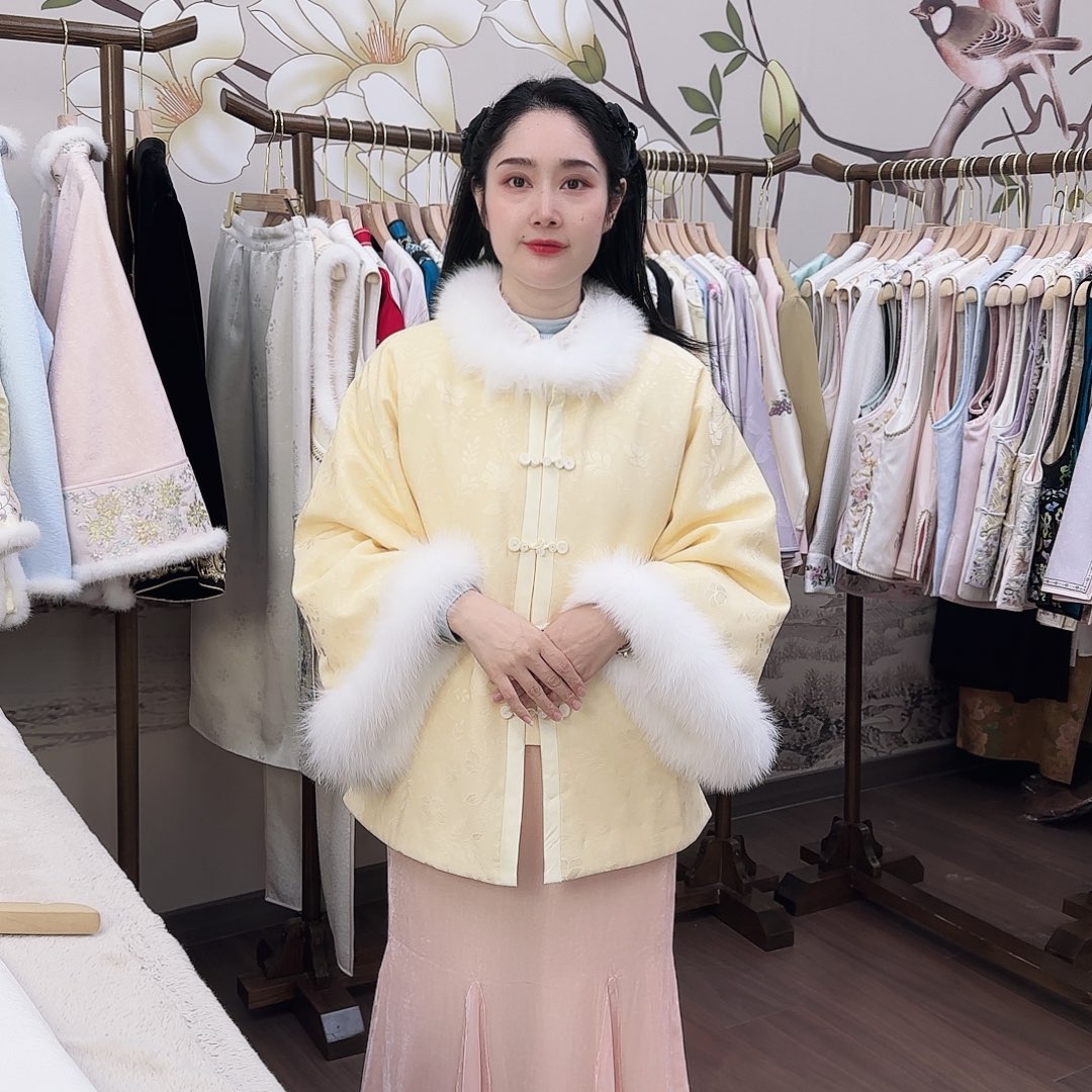 刺绣4朱罗花间曼语胸围106