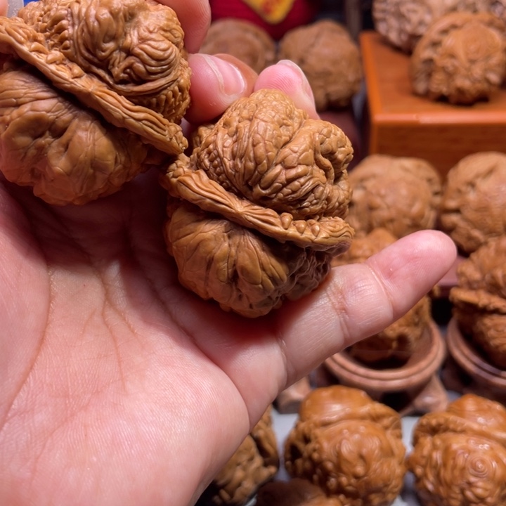 马****哥蛤蟆头雕刻的金蟾