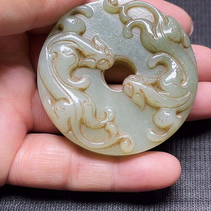 金***开和田玉未镶嵌挂件