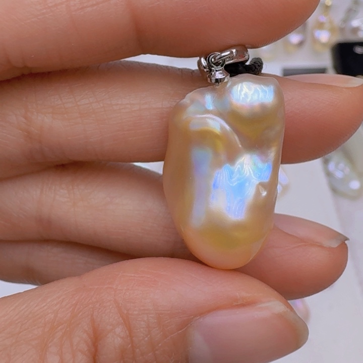 未镶嵌淡水珍珠颈饰