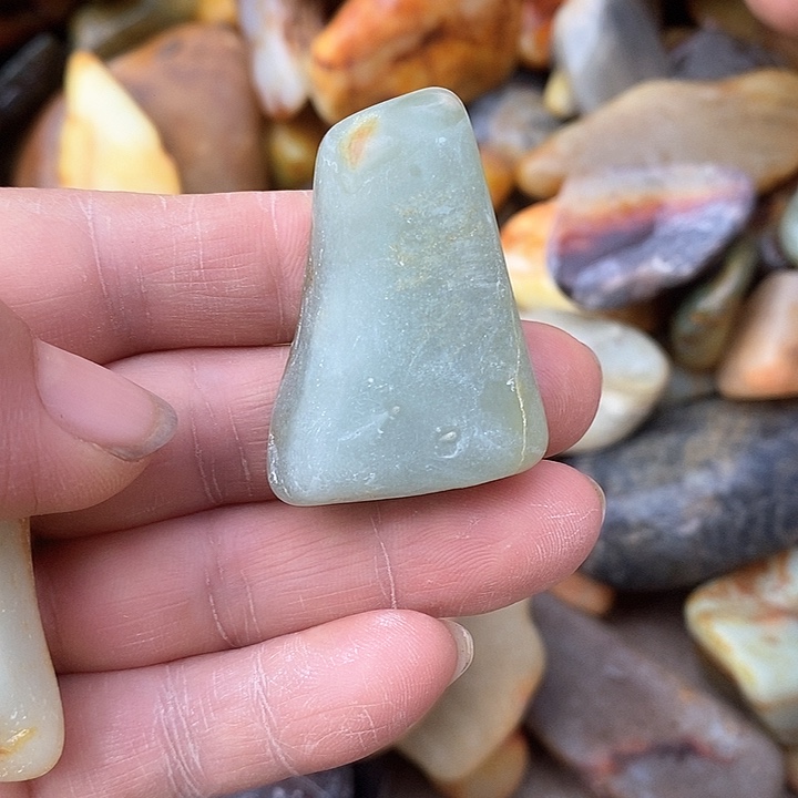 手链未镶嵌和田玉（糖玉）看**笑