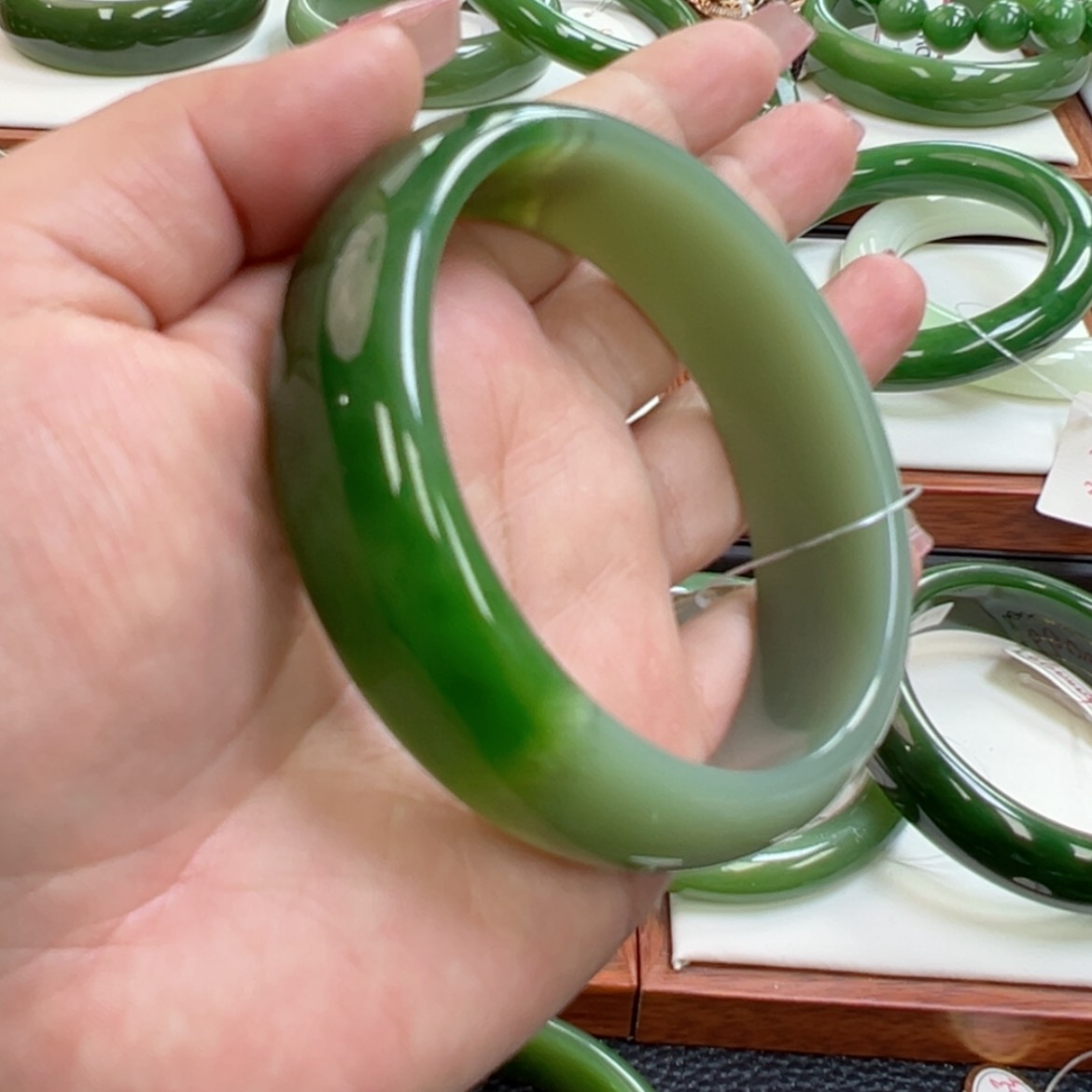 【闪购商品】和田玉手镯未镶嵌