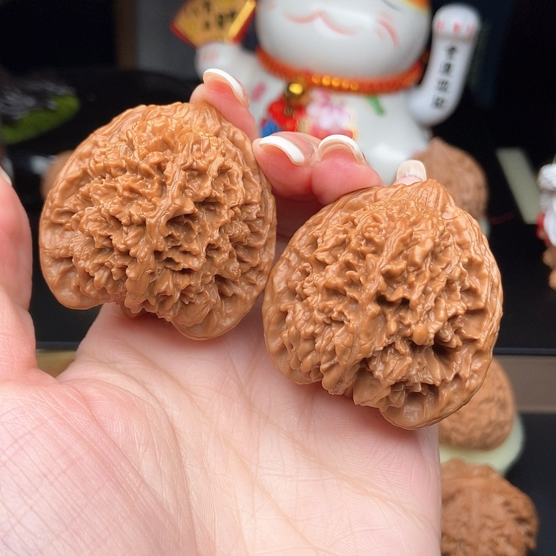 文玩核桃把件43.5满天星