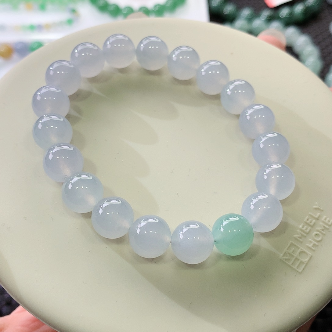 翡翠手链未镶嵌翡翠