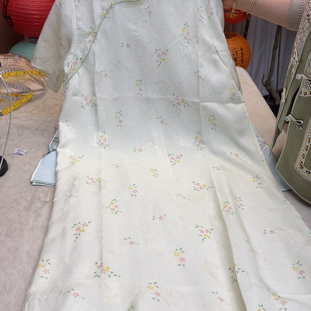刺绣110斤以内裙子夏天