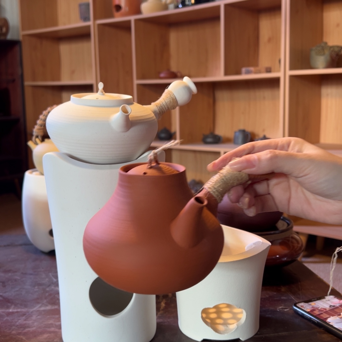 陶鸡蛋黄梨壶500cc