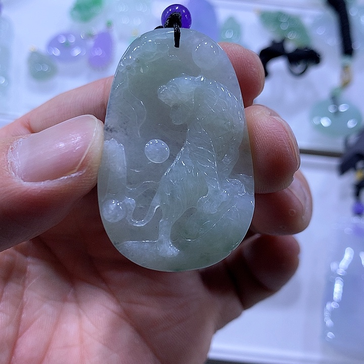 翡翠颈饰未镶嵌天然翡翠A货吊坠