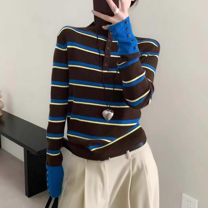 秋冬新款纽扣设计显瘦针织毛线衣拼接撞色彩条纹立领打底羊毛衫女