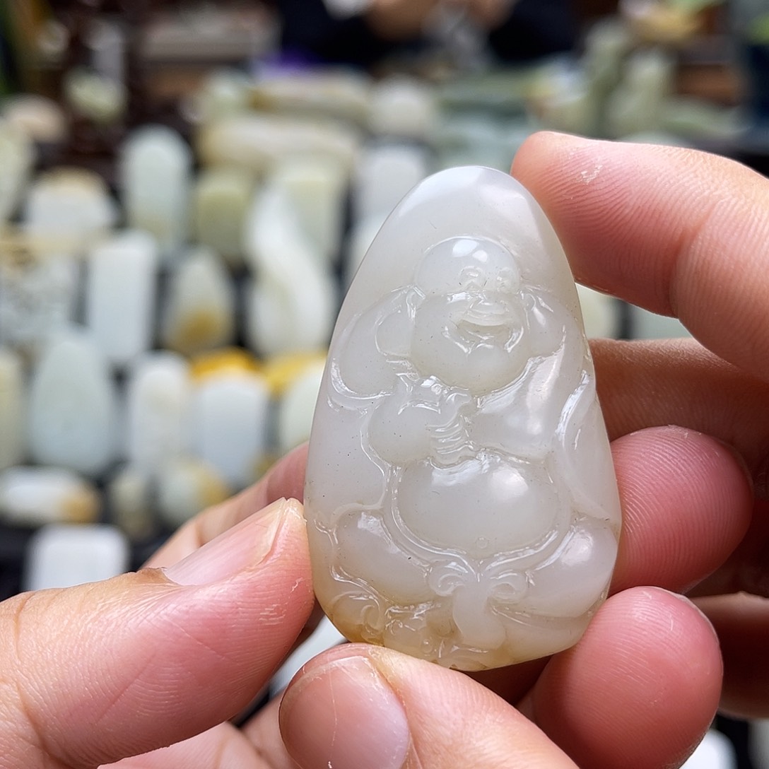 和田玉颈饰未镶嵌