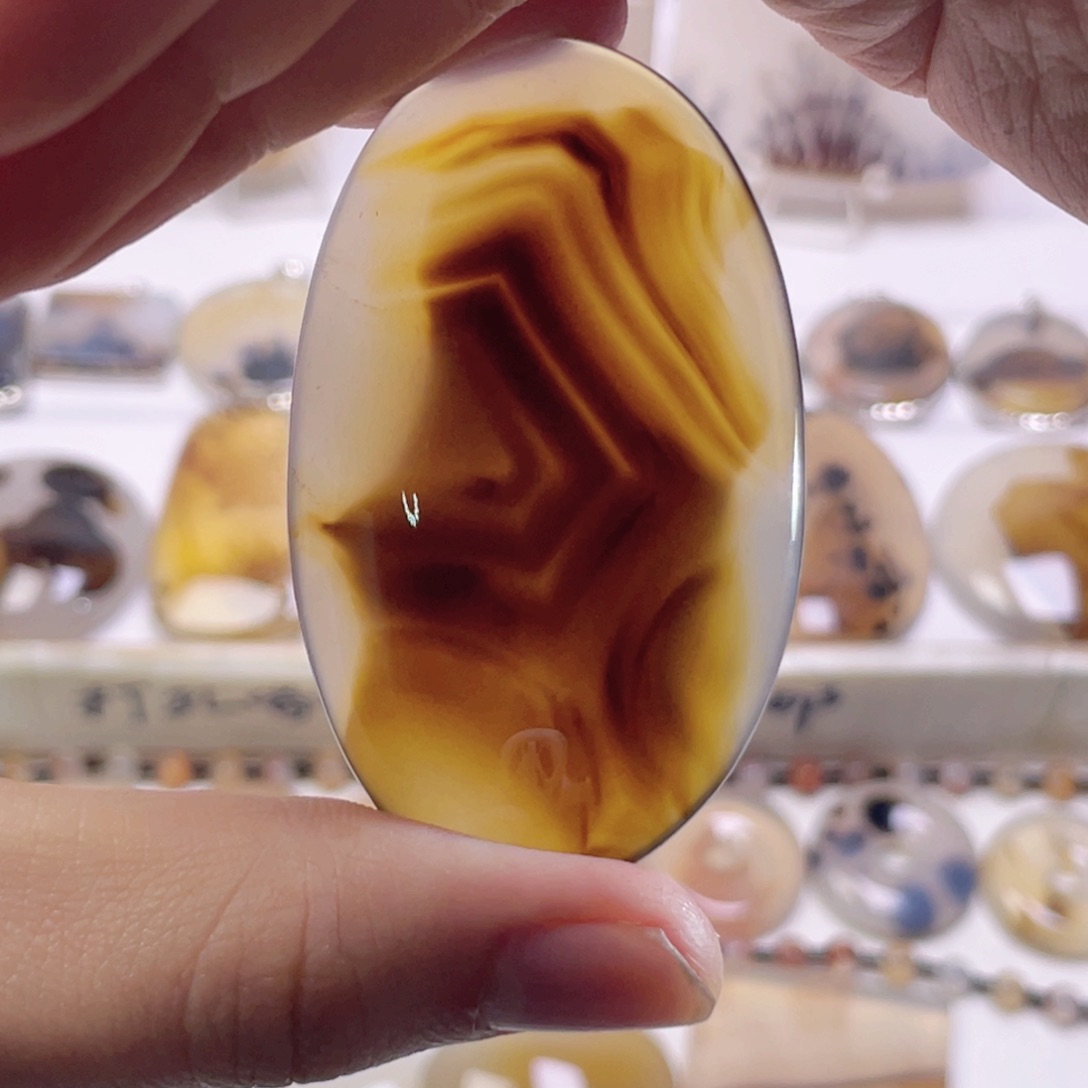 玛瑙/玉髓未镶嵌珠宝奇石