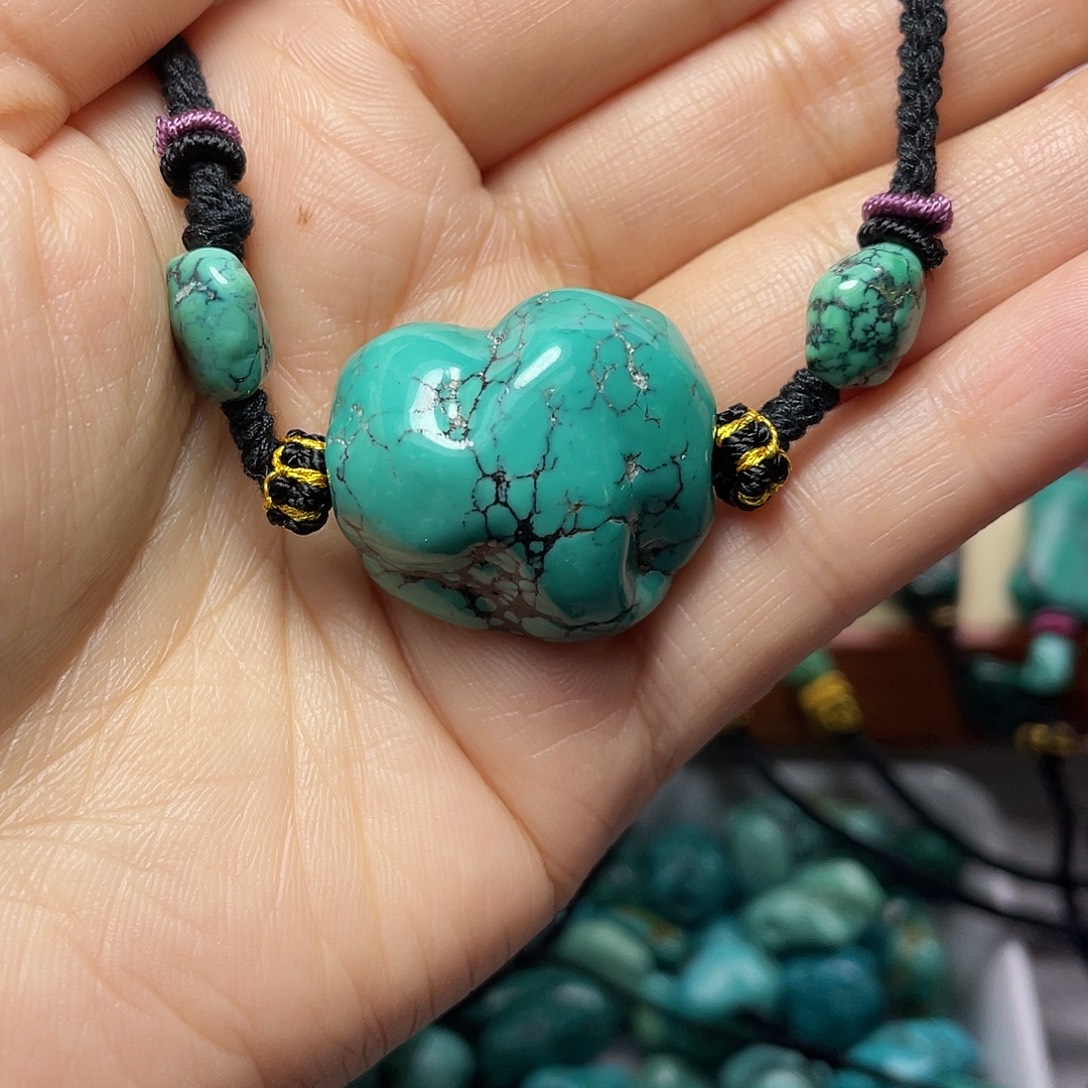 按***己绿松石未镶嵌手链