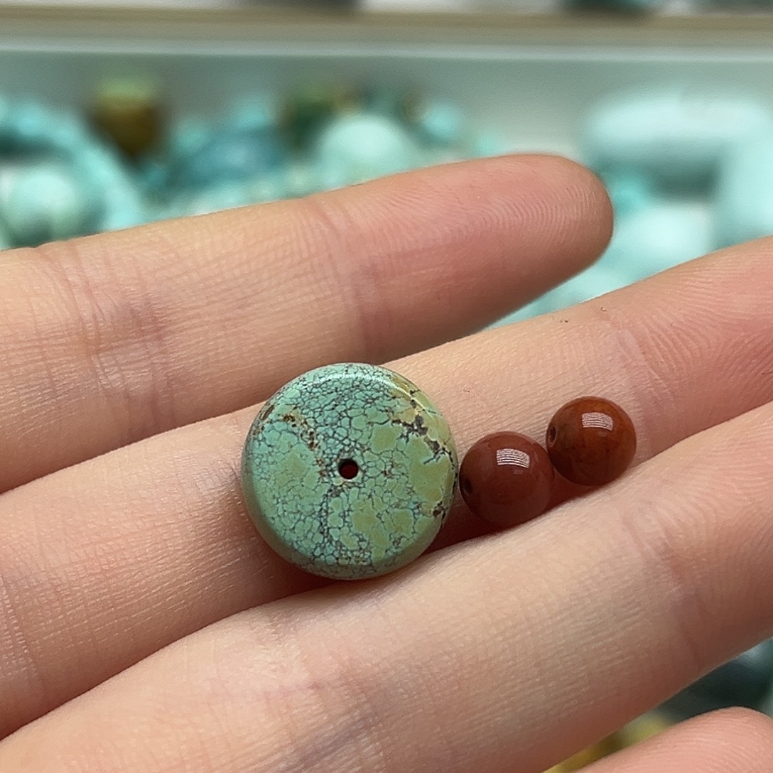 南红玛瑙未镶嵌珠宝奇石