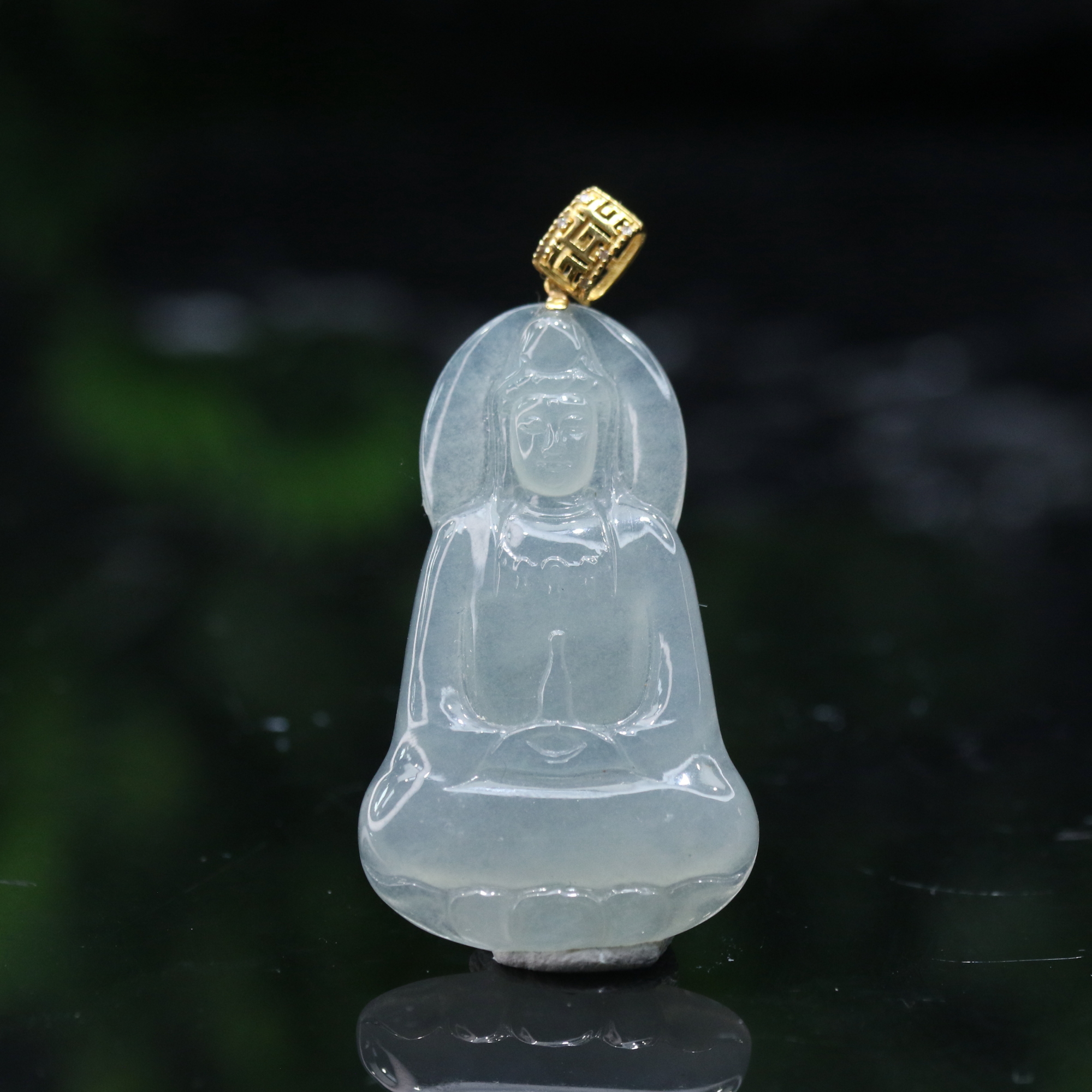 25天然缅甸翡翠A货18k冰观音吊坠/500128/上海嘉禾拍卖