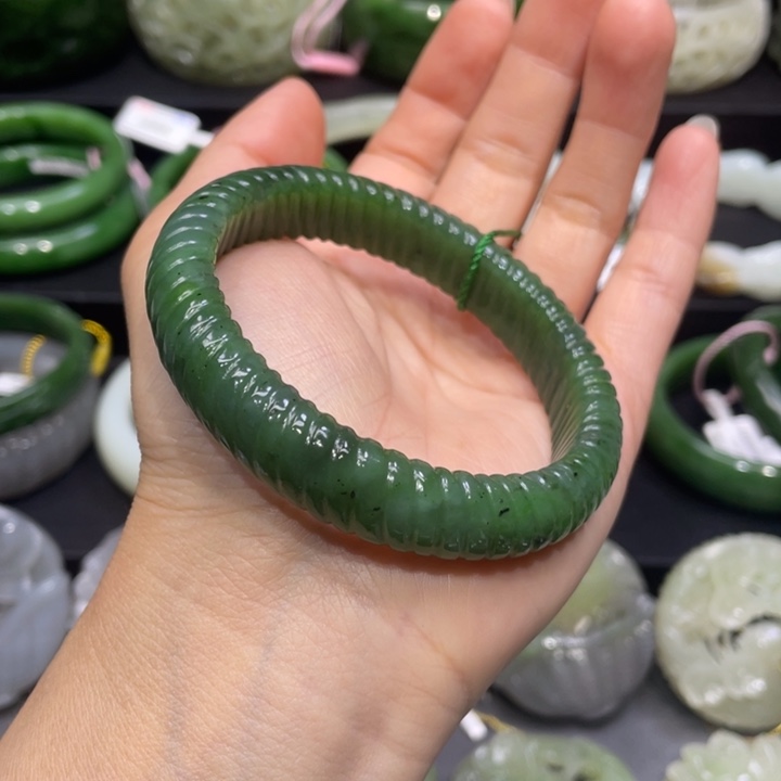 和田玉手镯57圈口 编号58未镶嵌