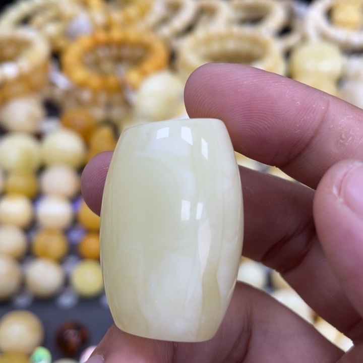 裸石蜜蜡未镶嵌23.5mm白花马蹄