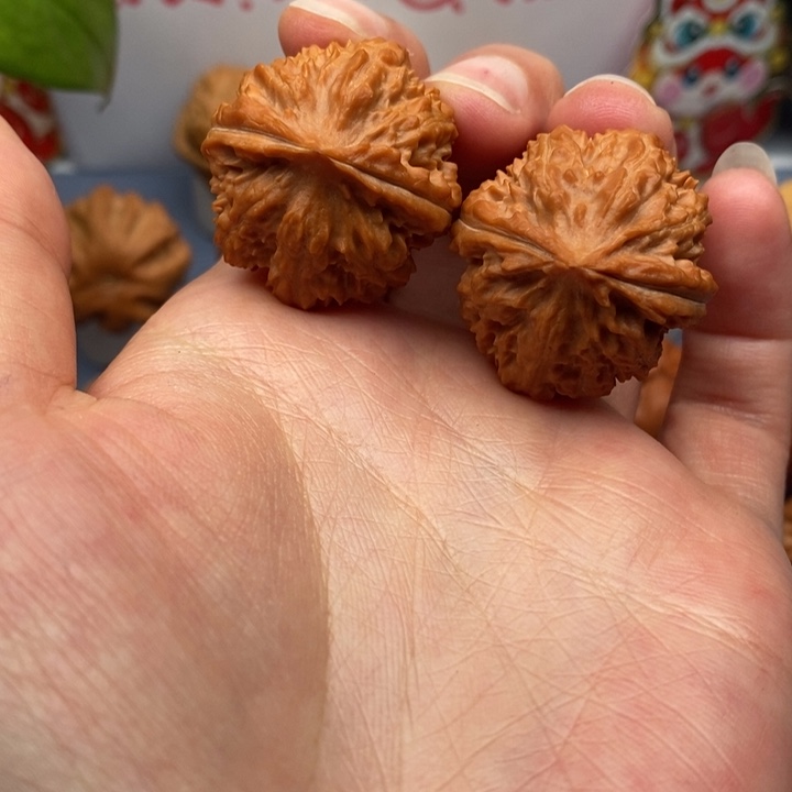 文玩核桃把件小狮子头