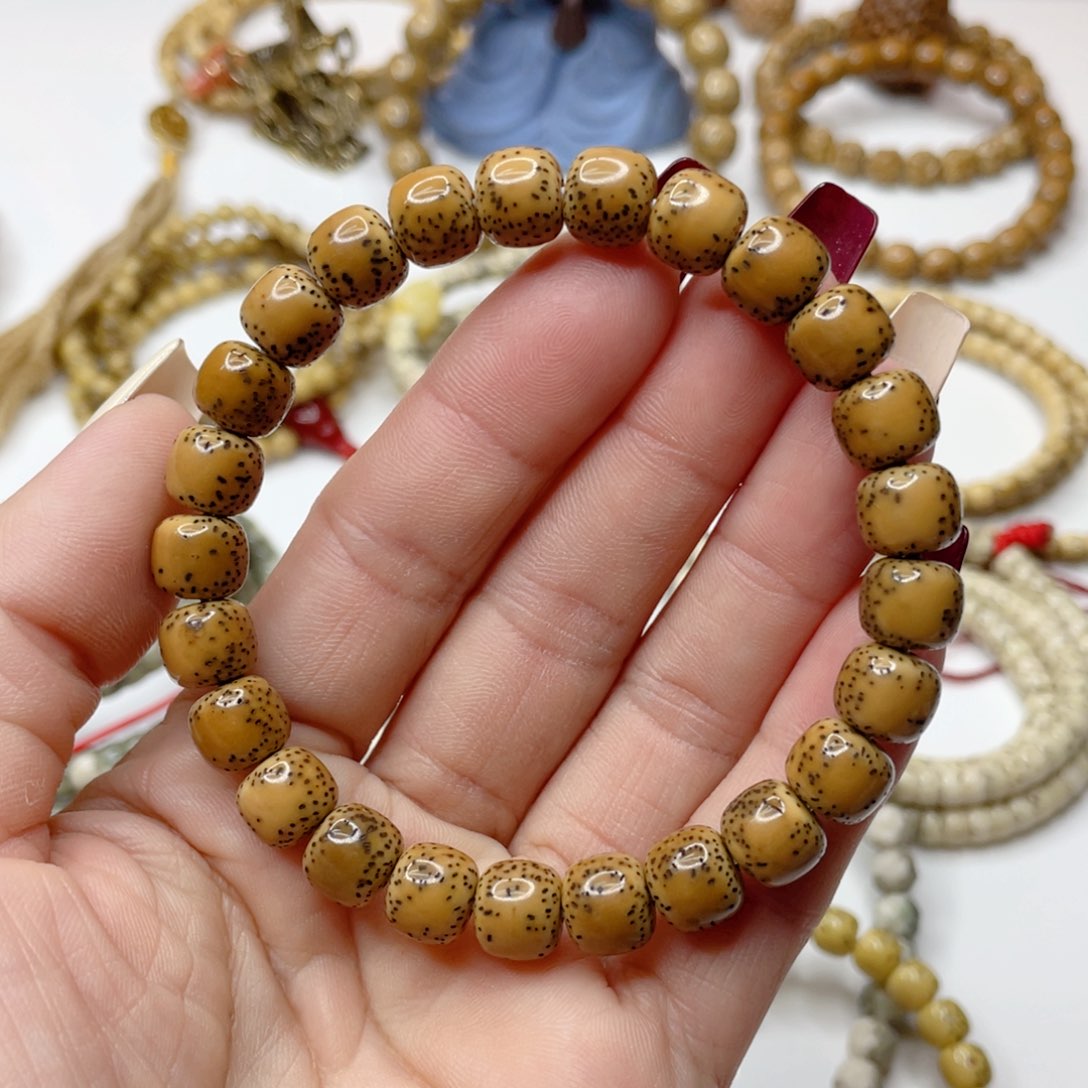 星月菩提吊坠石玉料古瓷白侧留白卡9