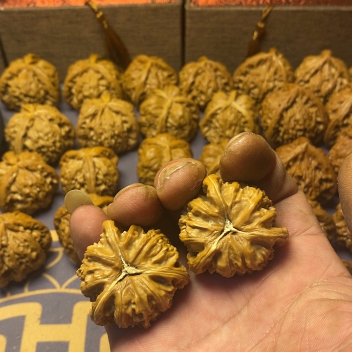 刘***胖手串/手链核桃拼接