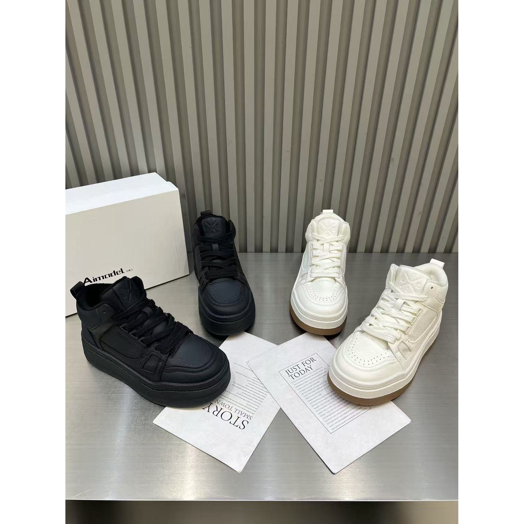 新款气质百搭潮流女士{大棉}休闲鞋/CC/313-12