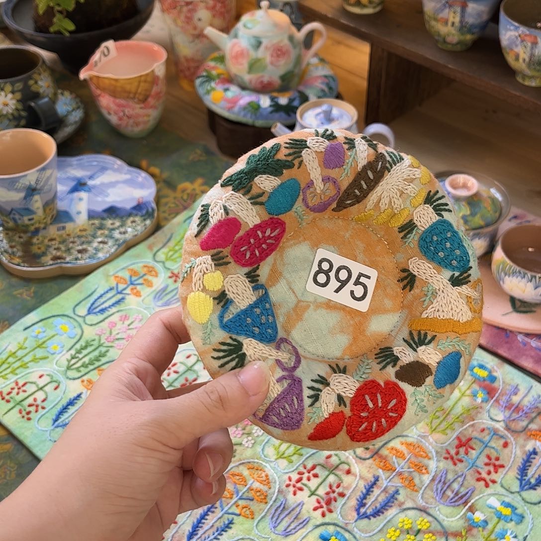 刺子绣窝窝壶垫美价