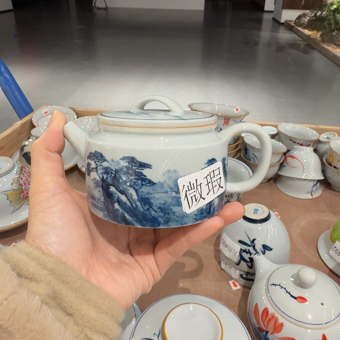 釉下手绘茶具微瑕