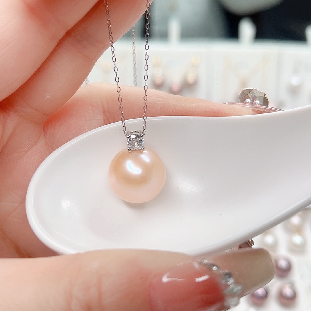 淡水珍珠合金吊坠(赠链)