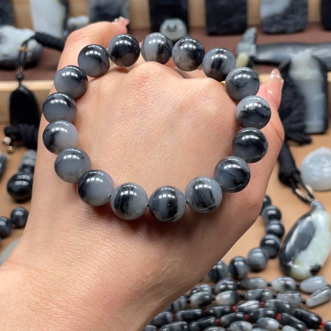 和田玉手串未镶嵌?*年