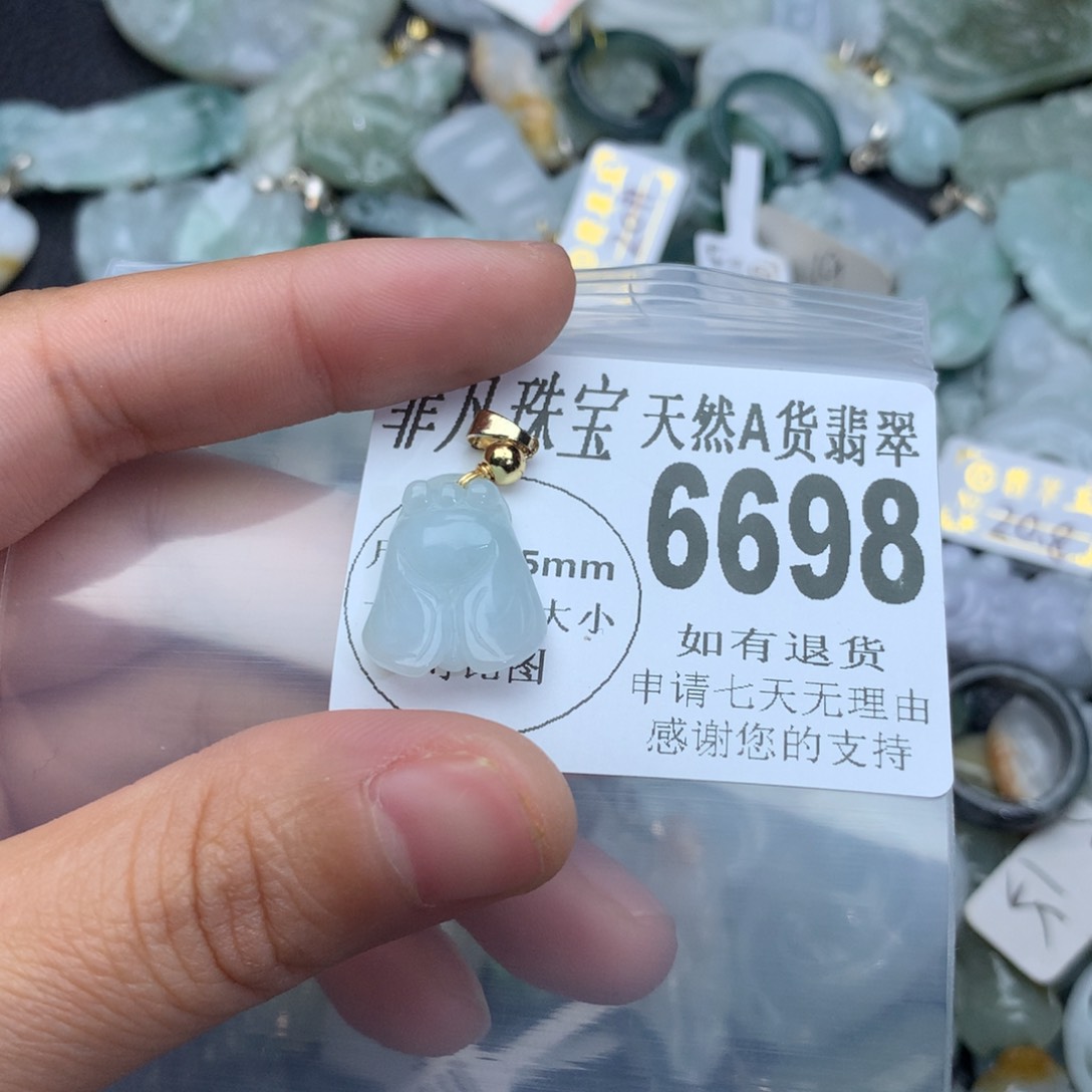 翡翠颈饰未镶嵌6698，