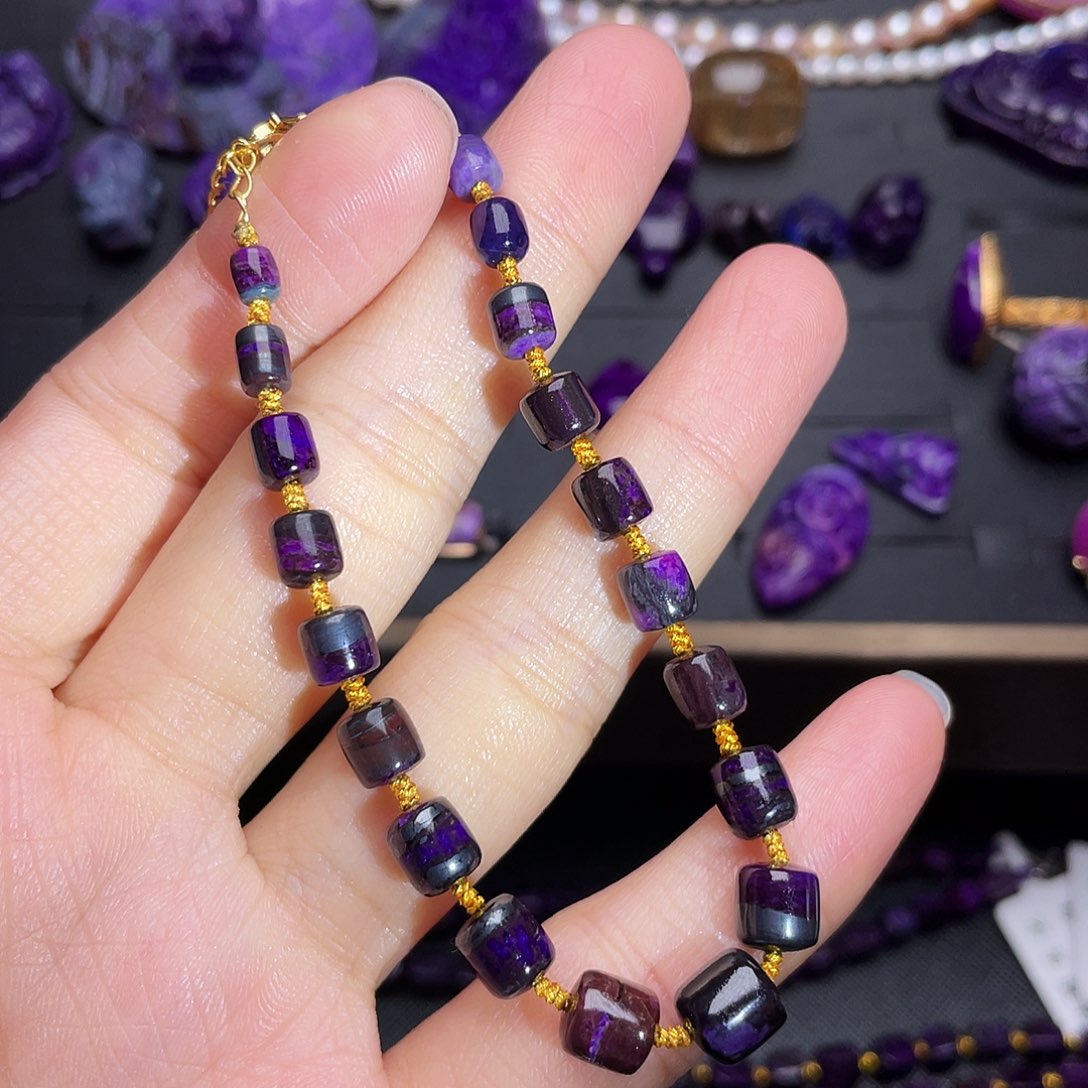 未镶嵌苏纪石（舒俱来）手链