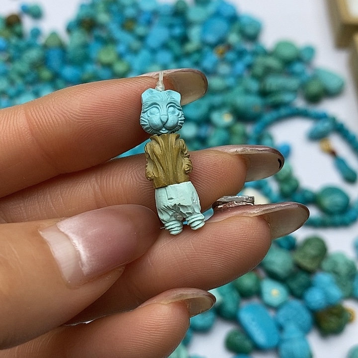 绿松石未镶嵌珠宝奇石