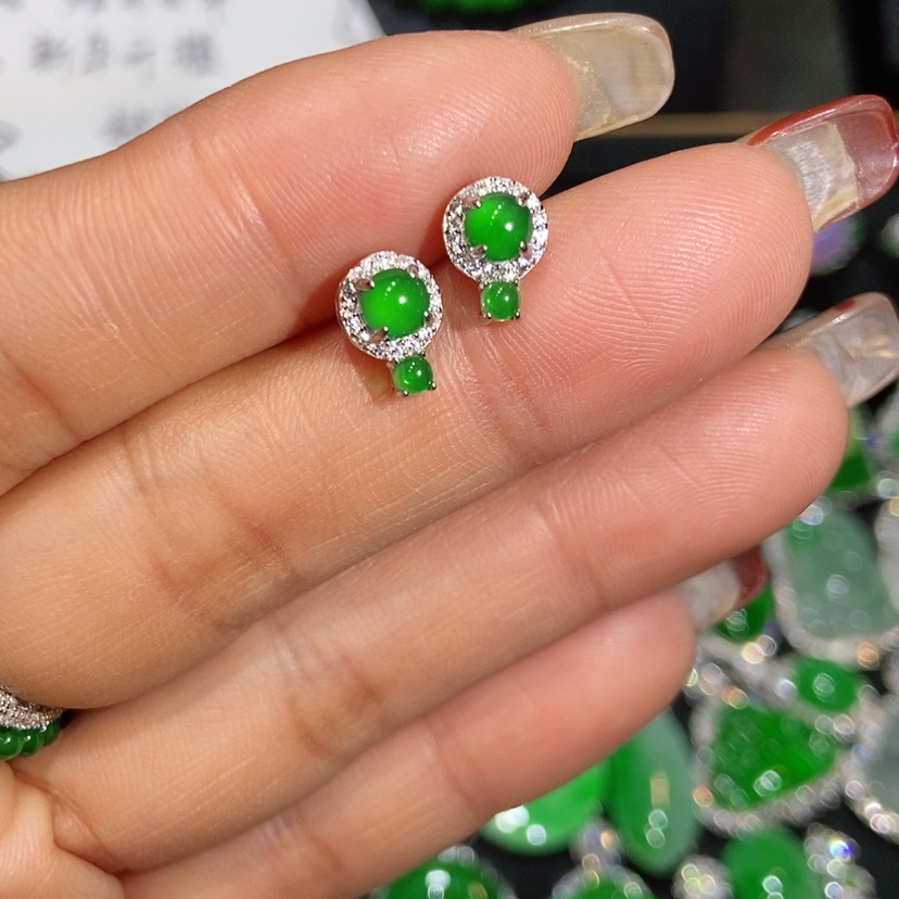 【闪购商品】翡翠耳饰未镶嵌天然翡翠