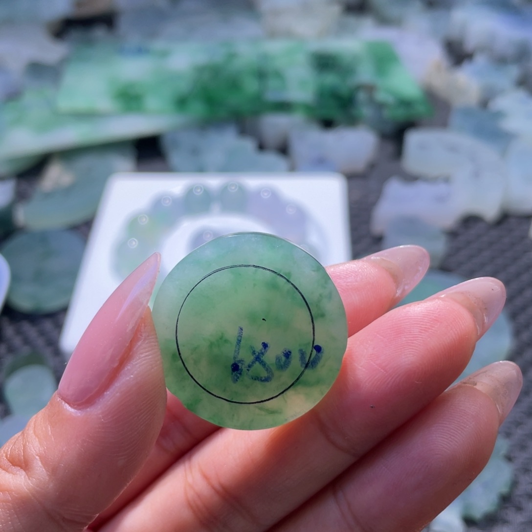 定制翡翠未镶嵌米***3平安扣