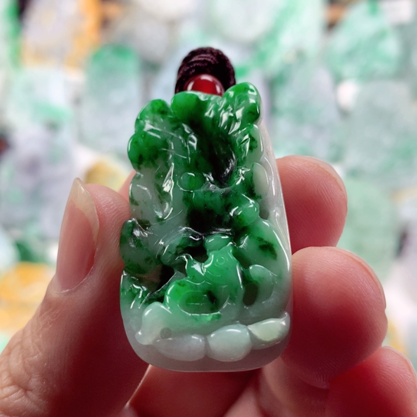 【闪购商品】翡翠吊坠(不含链)未镶嵌