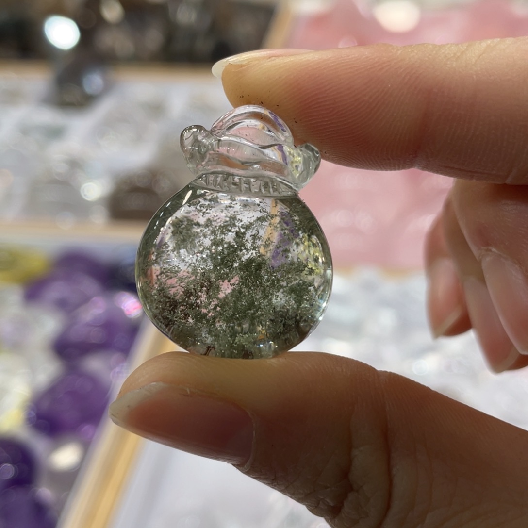 水晶摆件绿幽灵未镶嵌